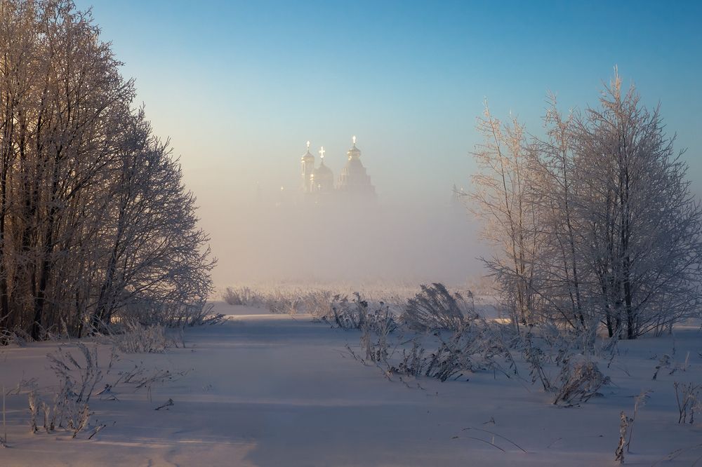 За фотографиями