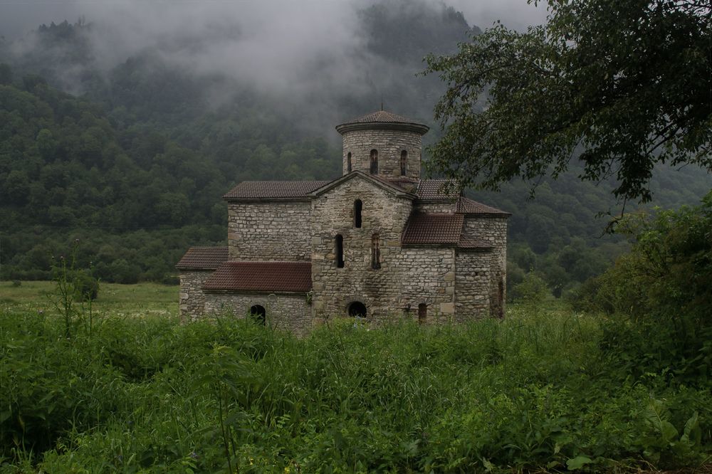 Средний Зеленчукский храм.