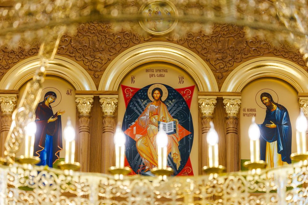 Под сводами храма святой Нины в Новом Жуково.