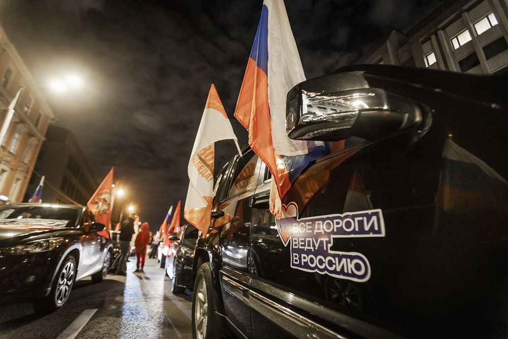 Ночной автопробег в честь празднования Дня флага России, ночь с 21го на 22е августа 2025, Москва, Canon 6rm2+Canon 16-35/2.8+Canon 70-200/2.8 II
