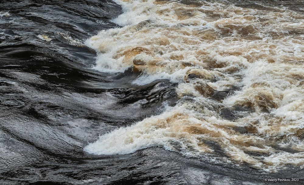 01 Каньон реки Курейки ниже Большого Курейского водопада богат на перемены