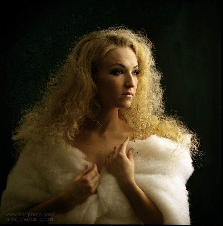 ***
Модель Алла, Kodak Portra 400NC Салют-С, Калейнар 3В