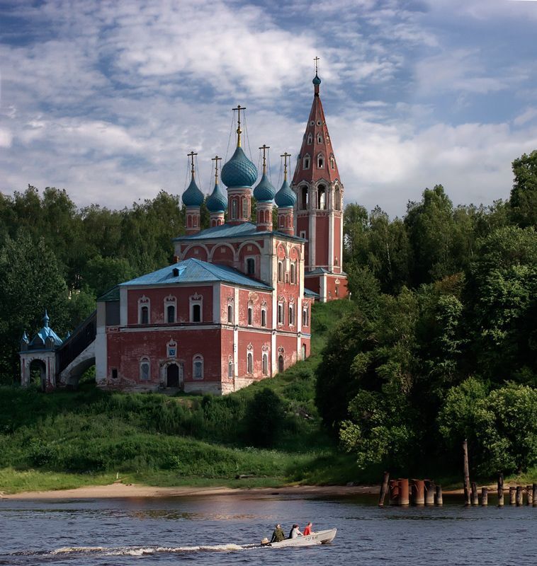 Городок на Волге