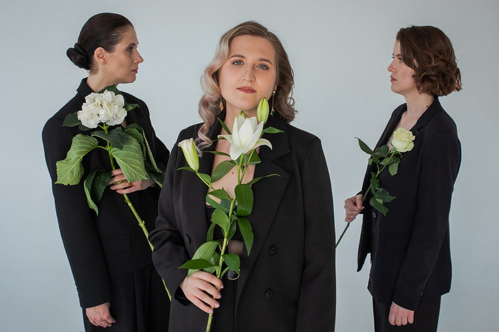 NOĒSIS TRIO