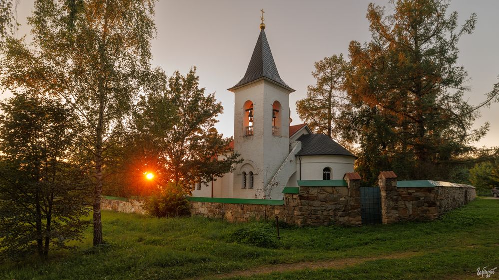 Церковь Троицы Живоначальной в Бёхово.