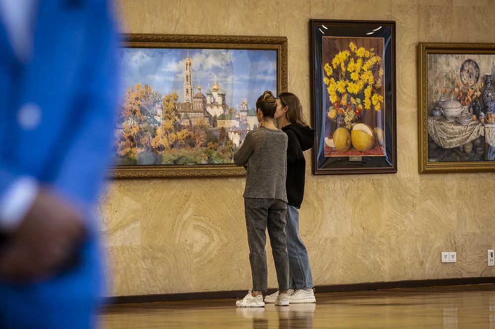 Торжественное открытие выставки, посвященной творчеству Сергея Андрияки, в Государственном Кремлевском Дворце