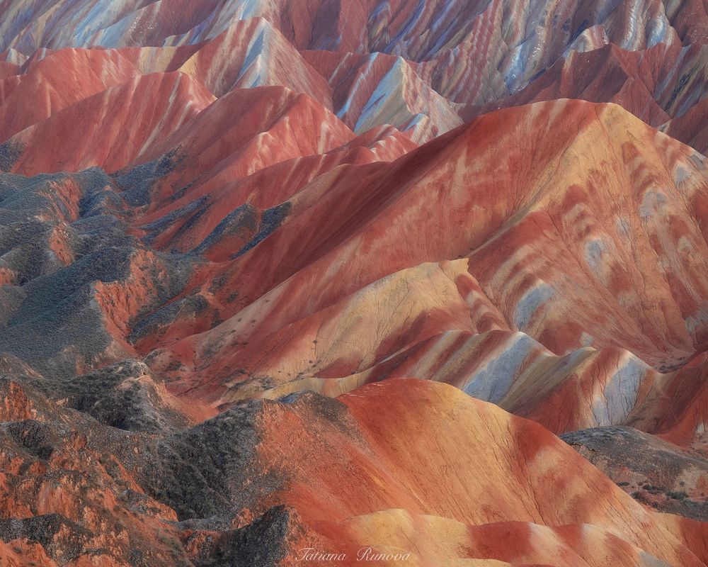 Полетать над цветными горами.....Мечта