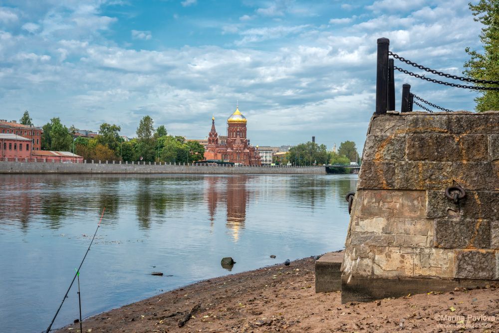 Осенняя река Екатерингофка