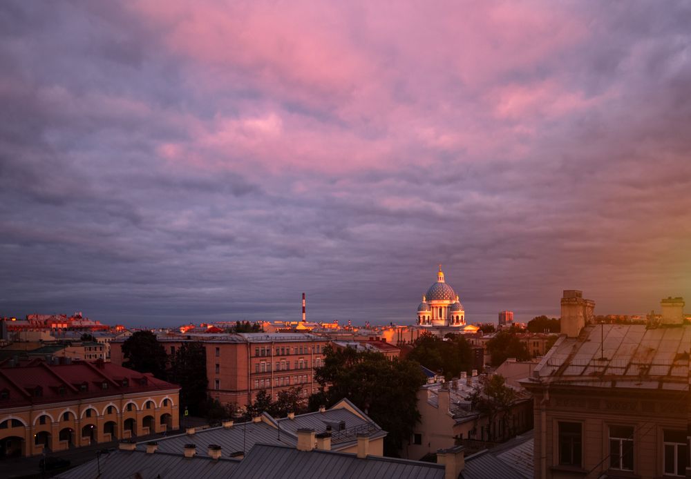 осень. Троицкий собор...