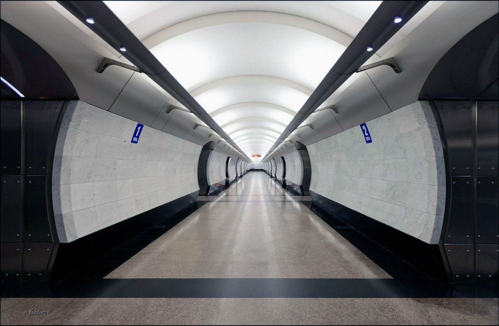 станция метро Международная. Москва