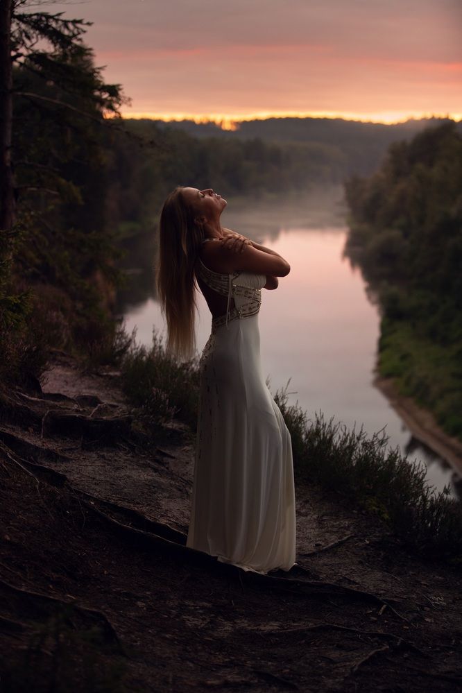 / There, where the light melts_______/