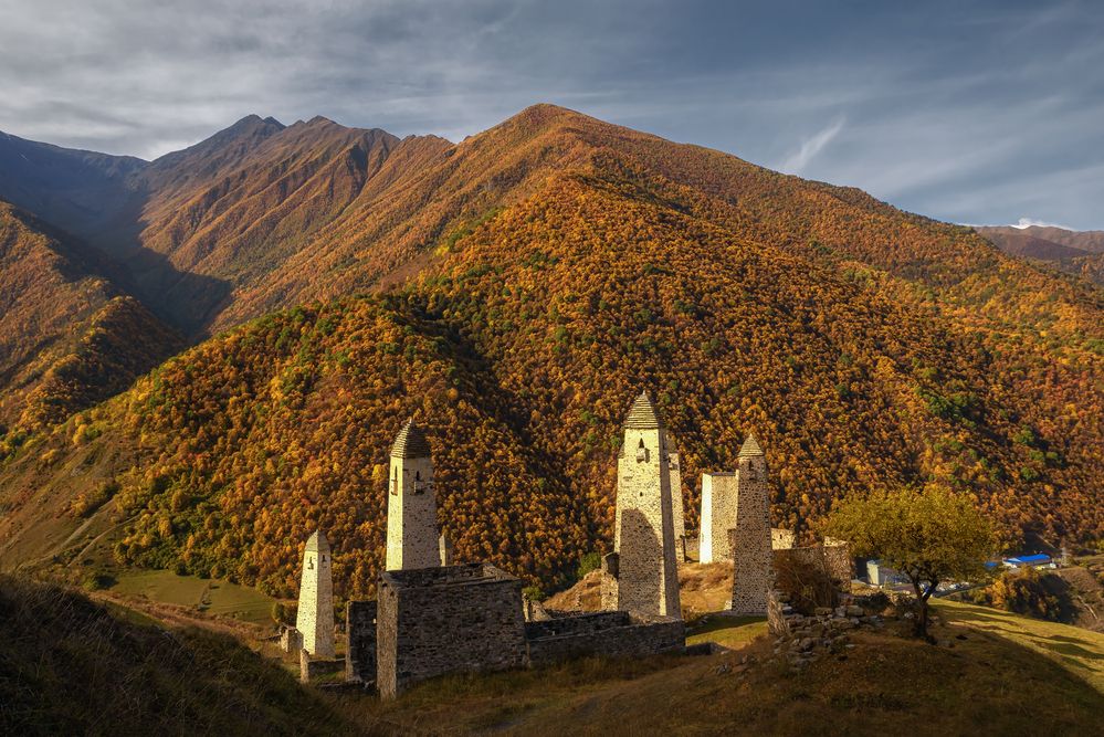 Утро в башенном комплексе Эрзи
