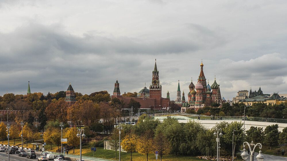 А я иду, шагаю по Москве....