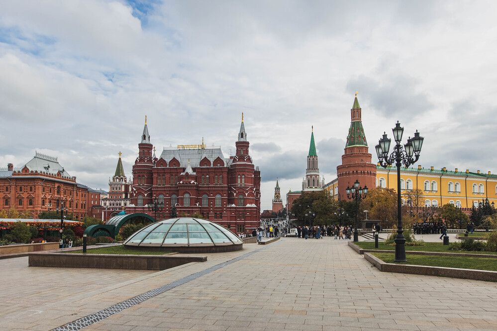А я иду, шагаю по Москве....