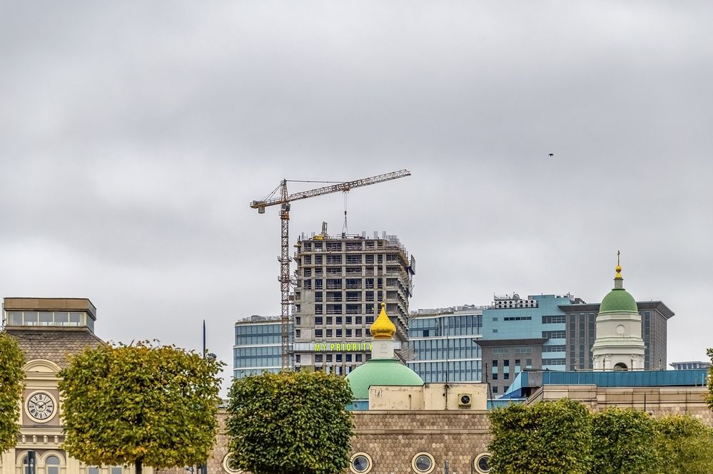 По Москве