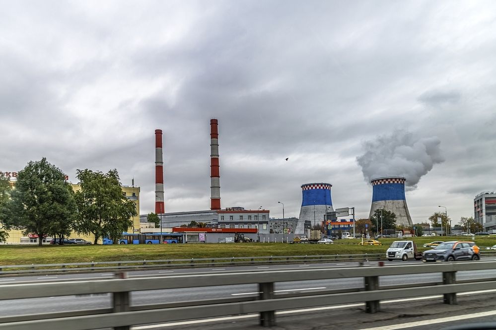 По Москве