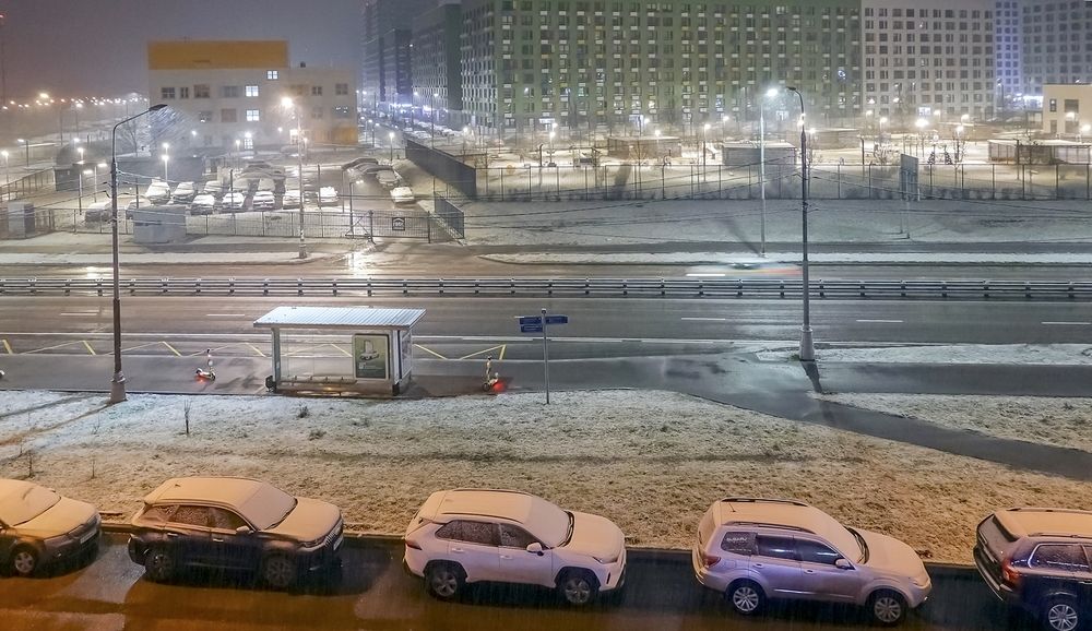 В Москве ночью пошёл снег