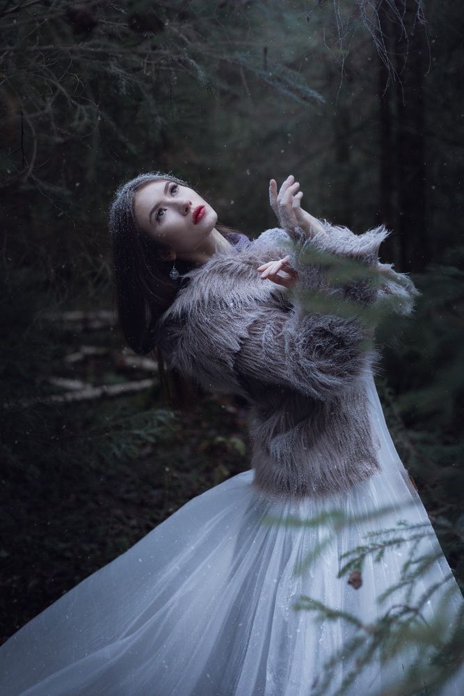 / The Snow Queen_/ Part Two -First snow-