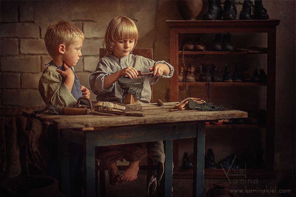 Про маленьких башмачников.