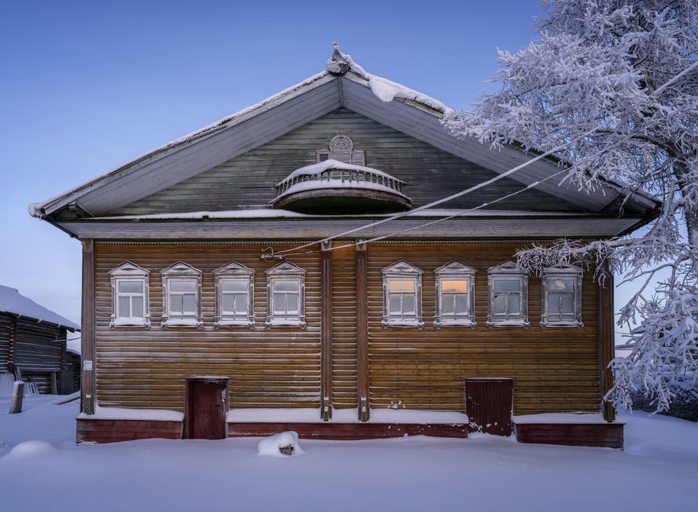 Мезенские дворцы