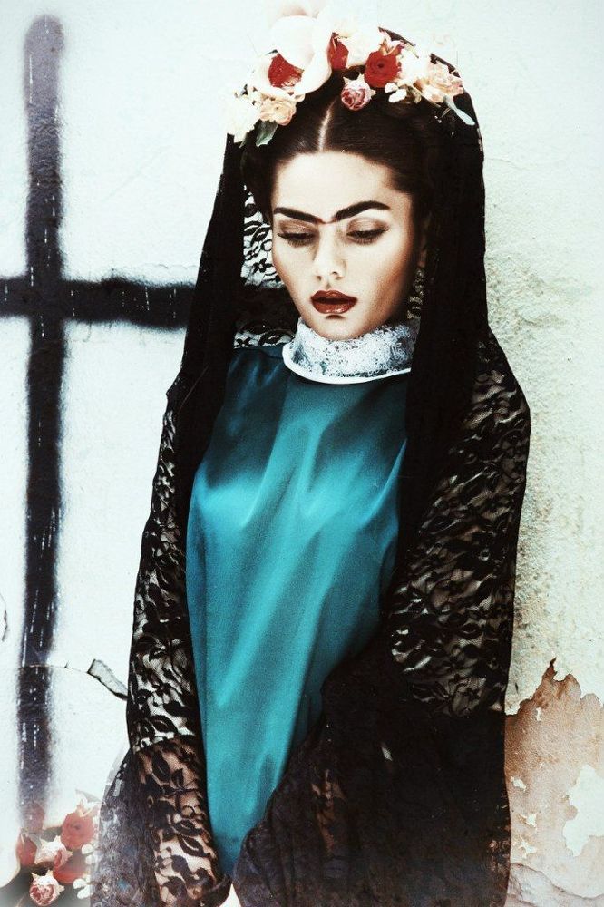 FRIDA KHALO