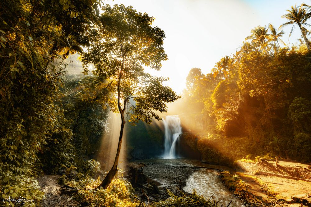 Tegenungan Waterfall
