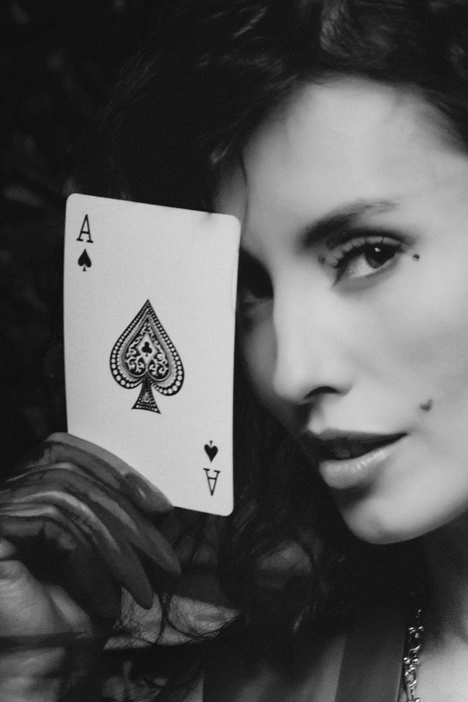 Фотопроект \"Hearts, Diamonds, Clubs, Spades\".