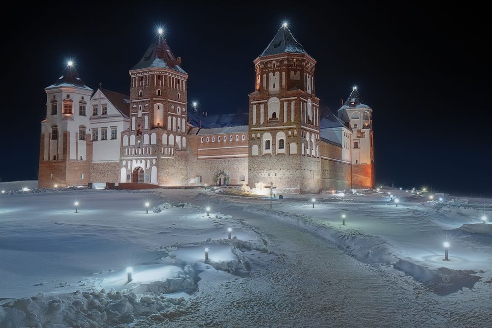 " Мирский замок " / Мир