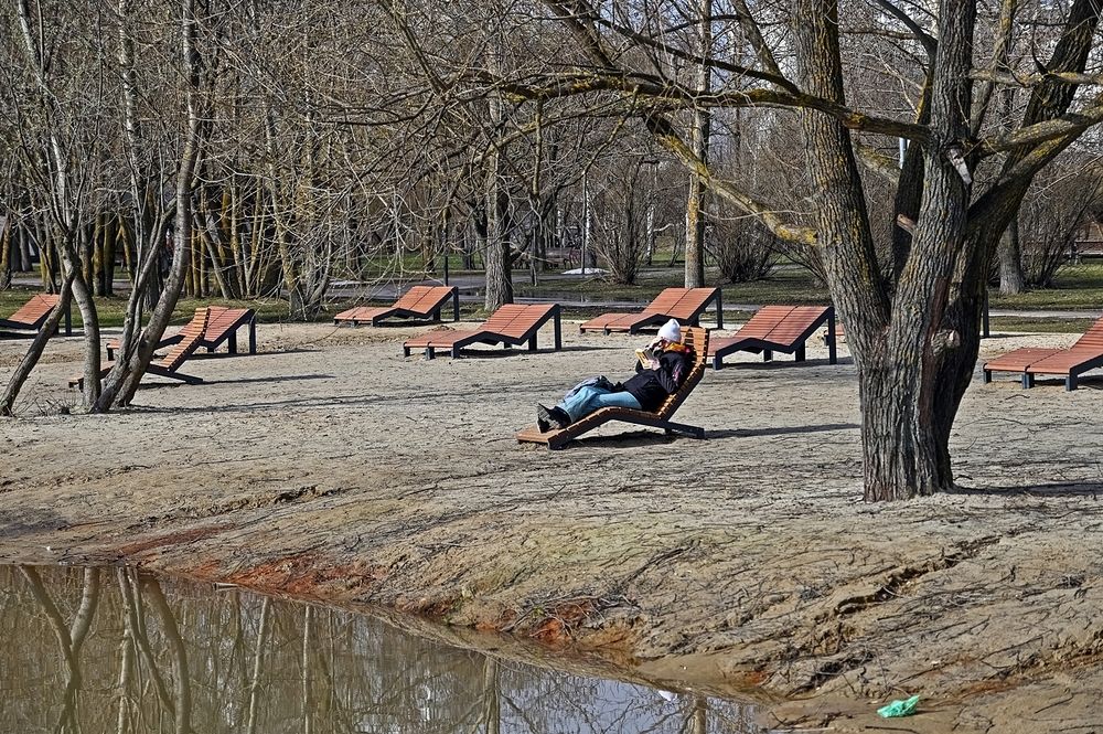 Апрель на городском пруду