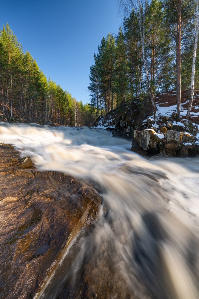 Южаковский водопад