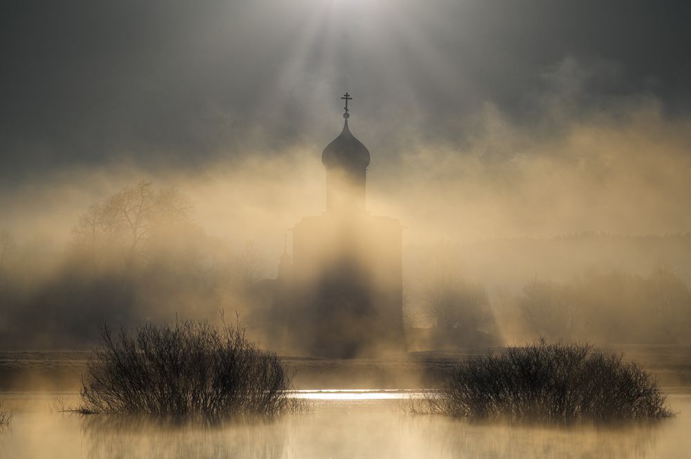 Утро на Нерли