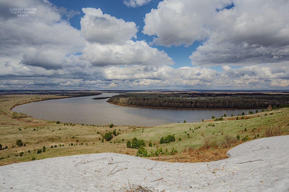 В конце апреля, река Белая, Бирский р-н, Башкирия.