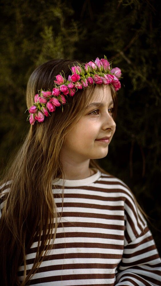 girl with flower ring