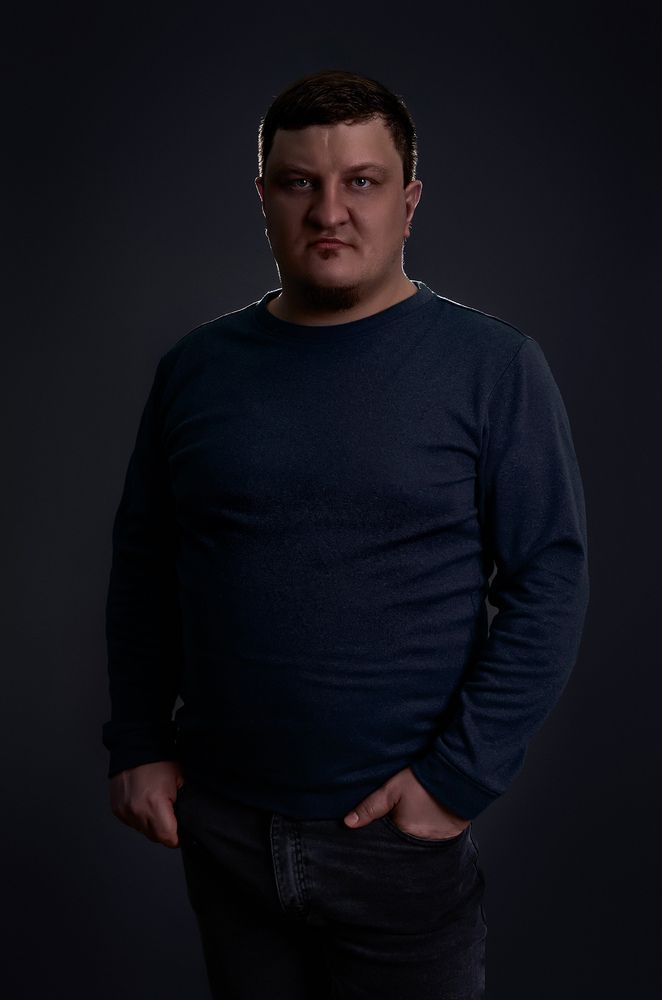 Художественный портрет - игра света и тени.