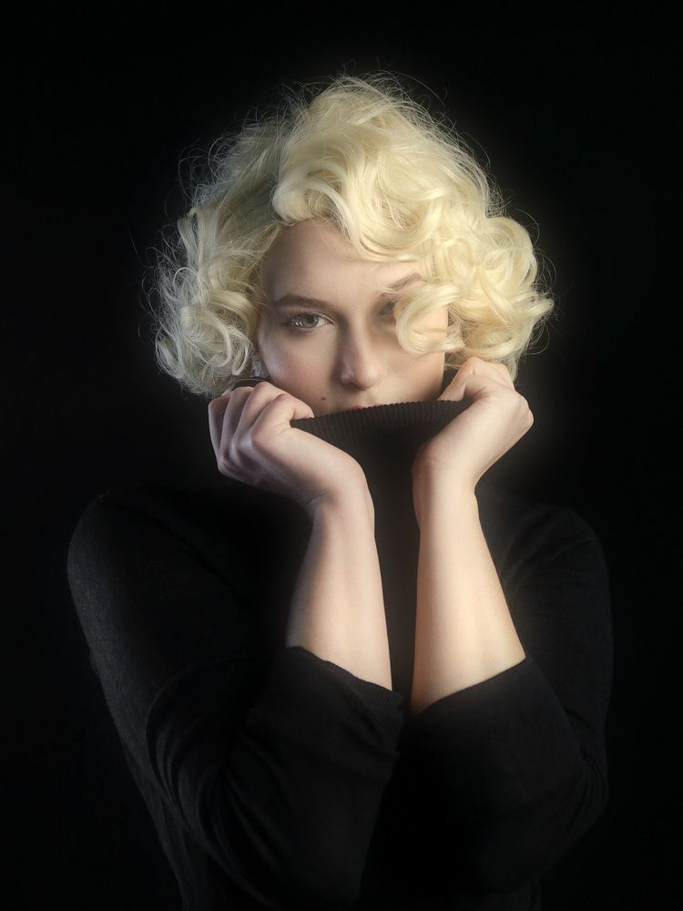 Arina (cosplay on Marilyn Monroe)