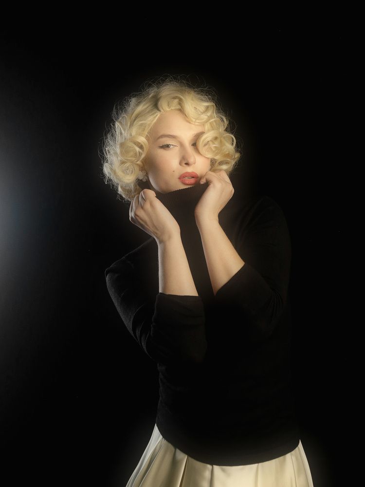 Arina (cosplay on Marilyn Monroe)