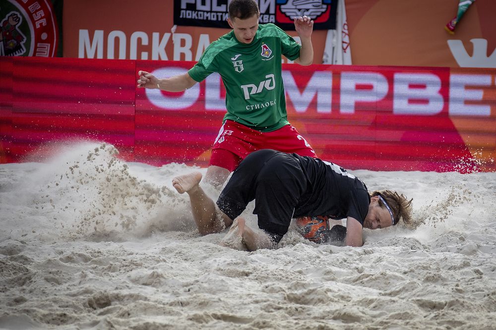 Второй этап OLIMPBET Чемпионата России 2026 по пляжному футболу: ЦСКА - \"Локомотив\" - 4:4 (4 : 5 пенальти).
