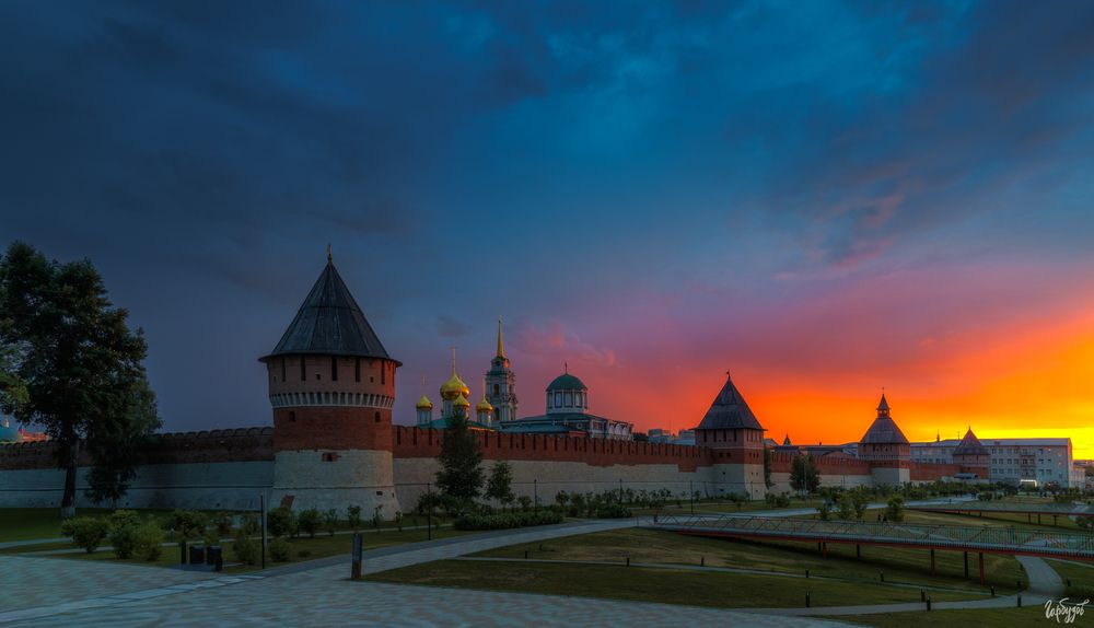 Красное небо над Тулой