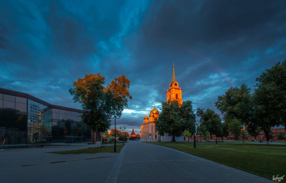 Красное небо над Тулой