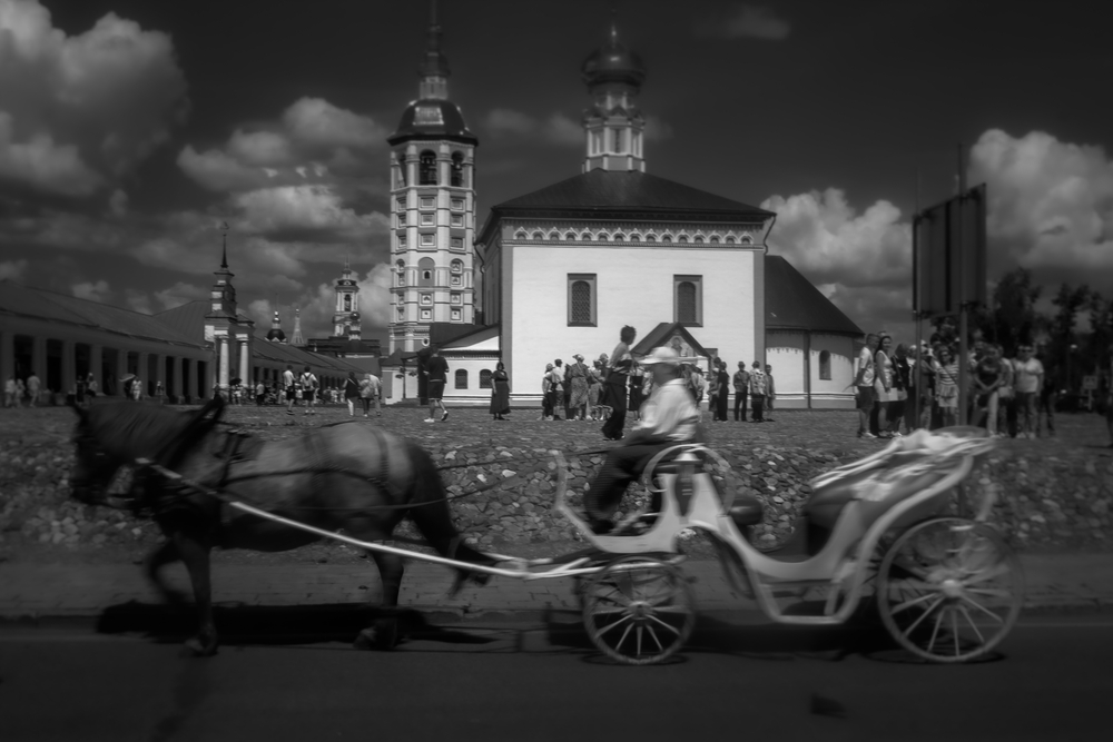 Suzdal. Between Light and Memory.
