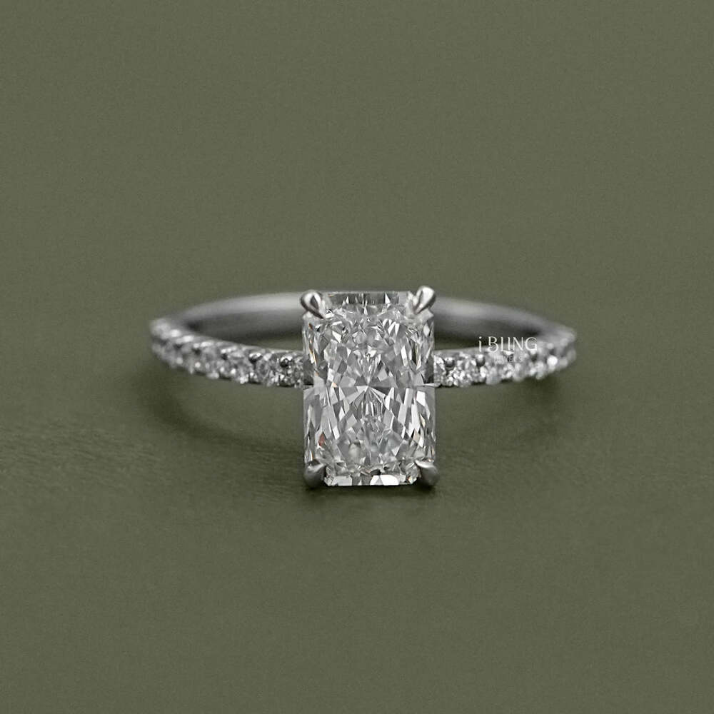 Radiant Diamond Engagement Rings