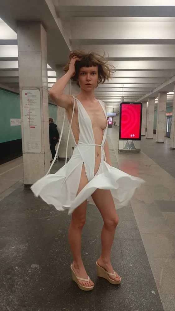 Москва. Утро. Метро.
