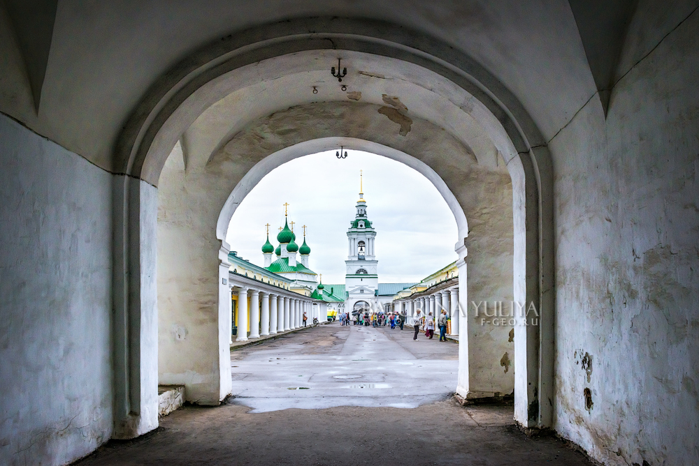 Гуляя по Костроме