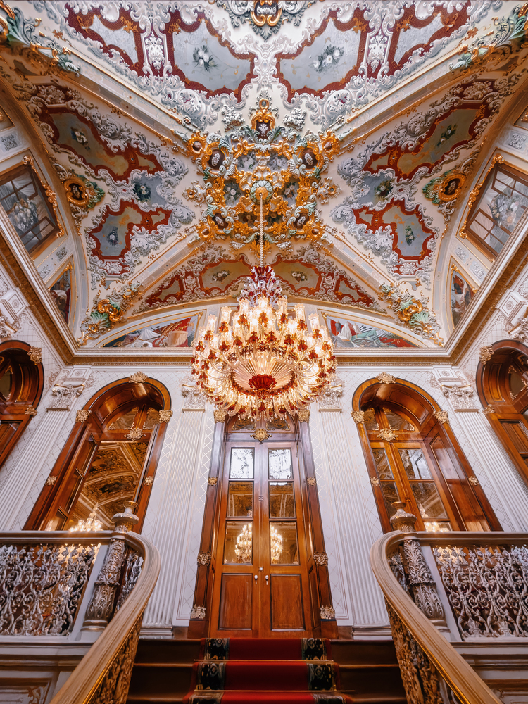 Лестница халифа во дворце Долмабахче | Dolmabahce Palace