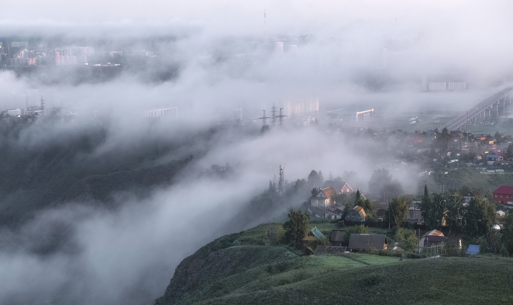 Город, погруженный в туман