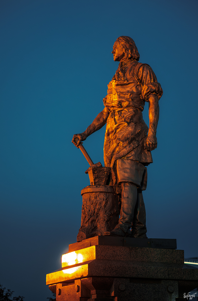Памятник Петру Первому в Туле