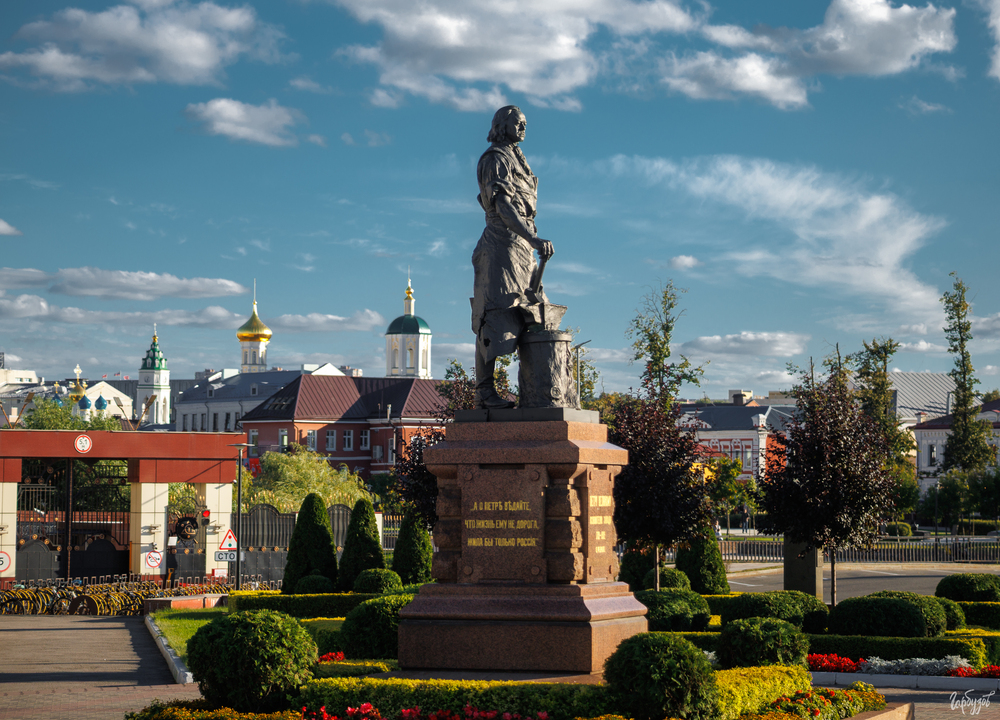 Памятник Петру Первому в Туле
