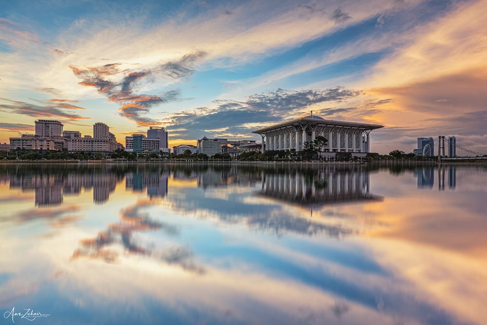 Masjid Tuanku Mizan Zainal Abdin
