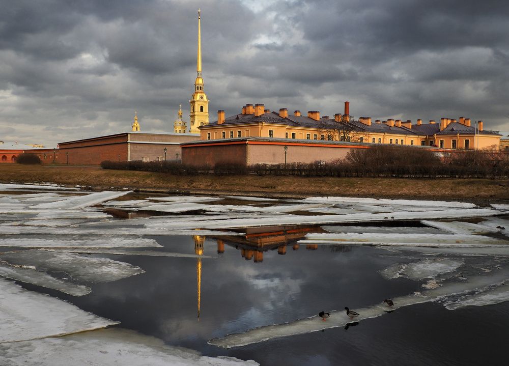 В городе весна