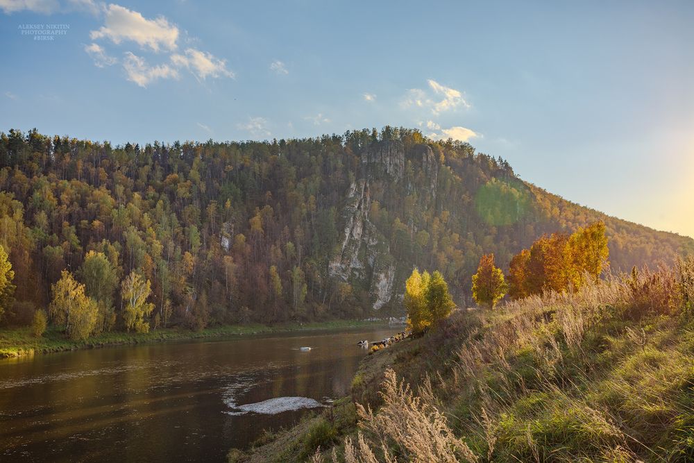 На реке на АЙ